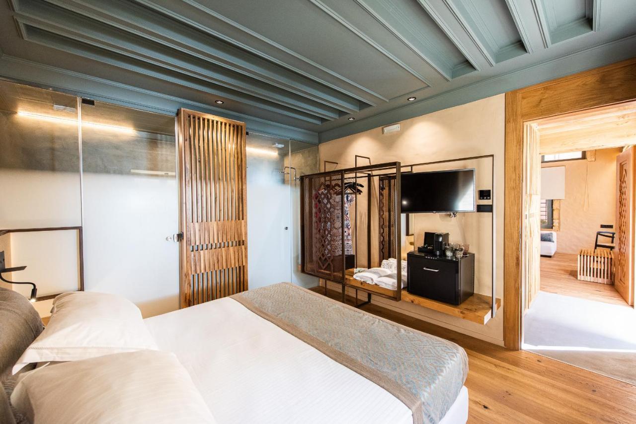 โดมุส เรเนียร์ บูติก โฮเทล - ฮิสตอริก โฮเทล เวิร์ลด์ไวด์ Hotel Chania  ภายนอก รูปภาพ