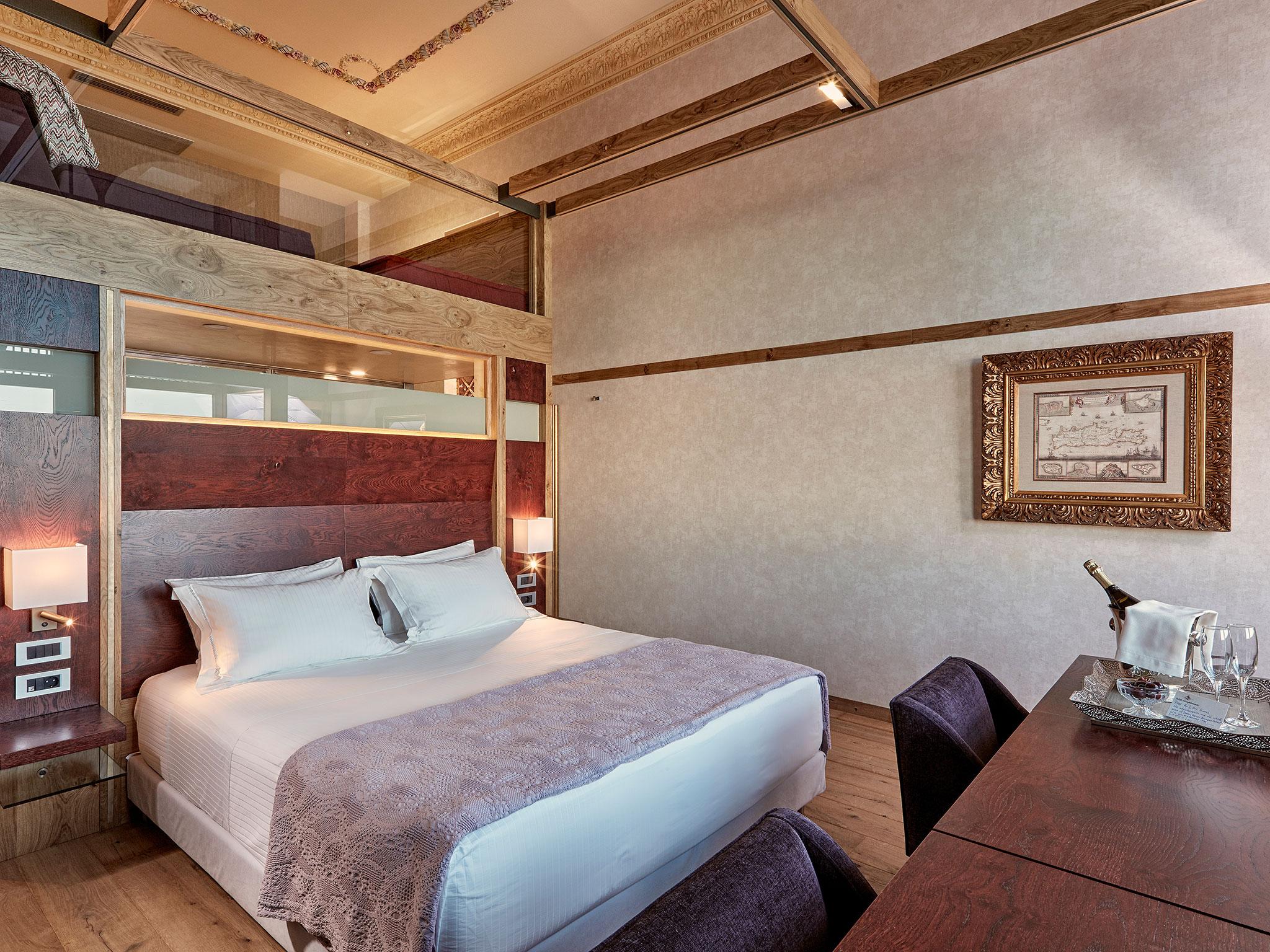 โดมุส เรเนียร์ บูติก โฮเทล - ฮิสตอริก โฮเทล เวิร์ลด์ไวด์ Hotel Chania  ภายนอก รูปภาพ
